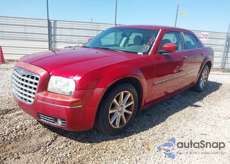 2007 Chrysler 300 Touring z USA, uszkodzony, nr VIN 2C3KA53G37H899460